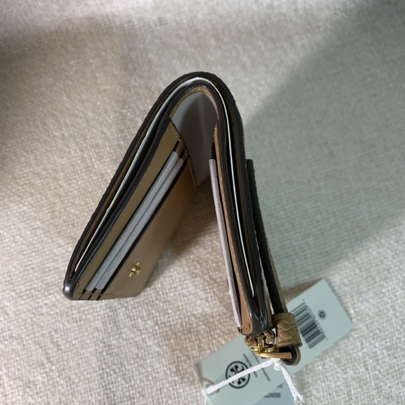 Tory Burch McGraw Tiramisu Tan Leather Small Bucket Tote/Crossbody Bag + Wallet - Picture 13 of 15